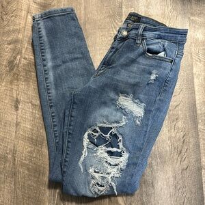 Judy Blue Jeans Size - 11/30 - Slim Fit